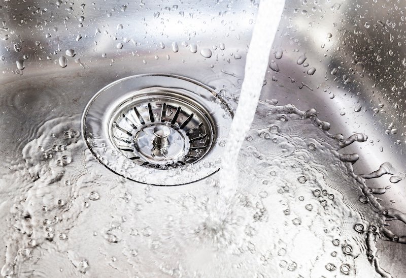 clean a drain plumbing maintenance